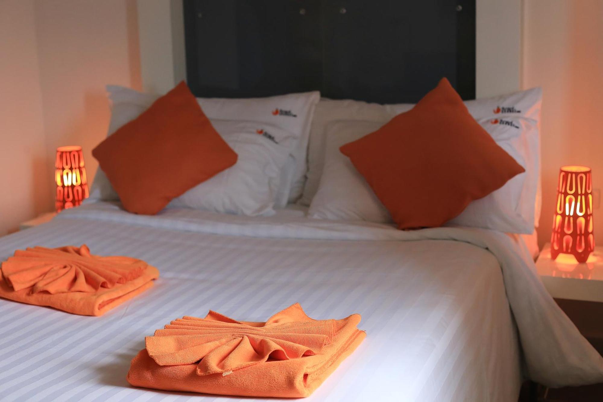 The Original Orange Hotel Накхонситхаммарат Номер фото