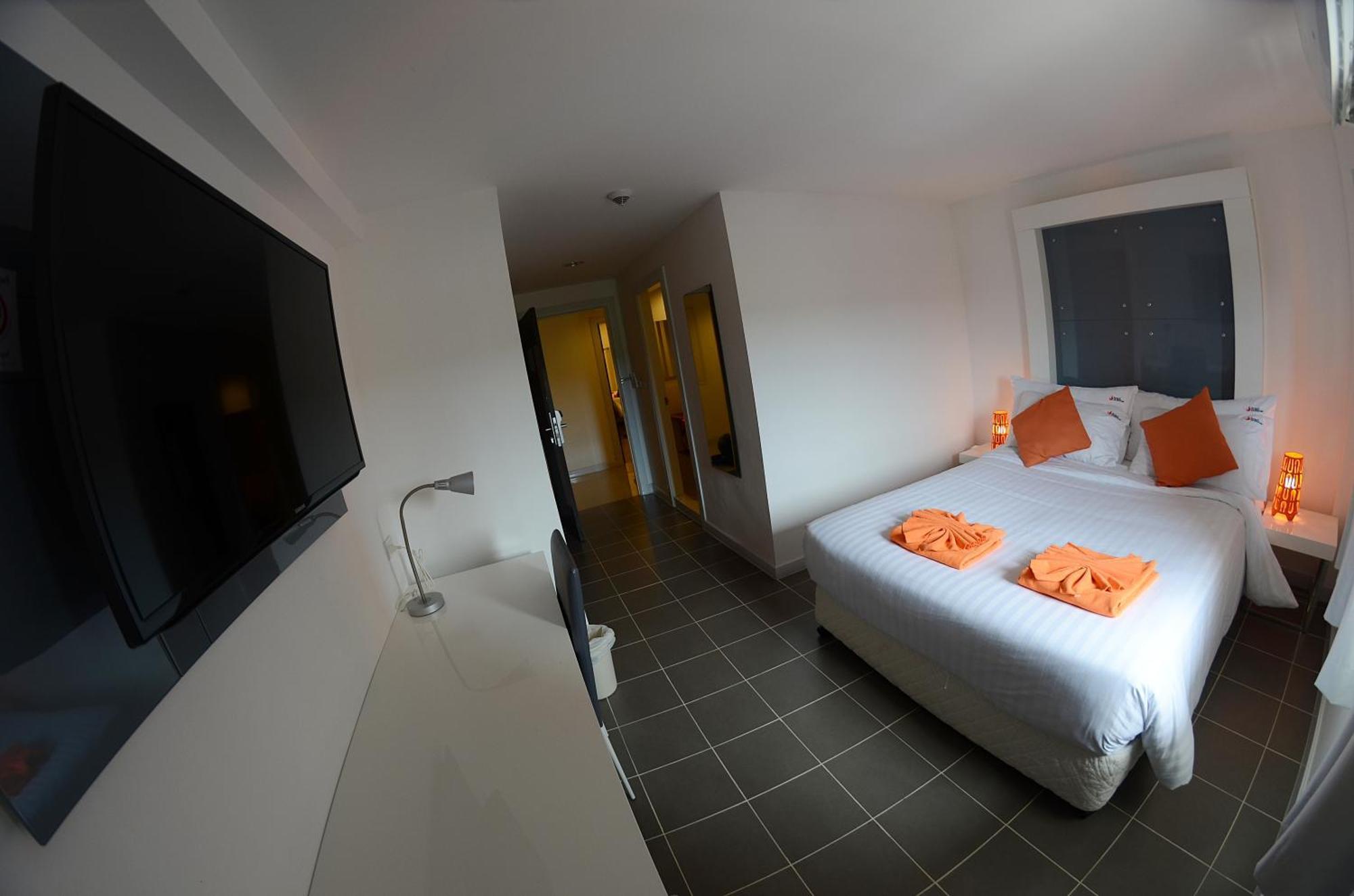 The Original Orange Hotel Накхонситхаммарат Номер фото