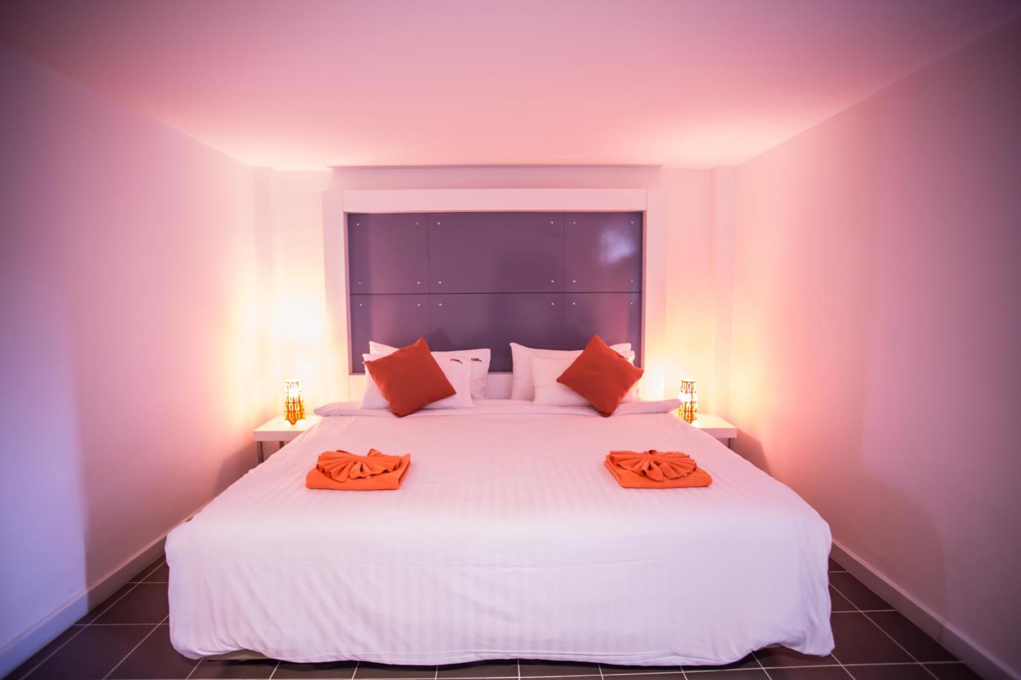The Original Orange Hotel Накхонситхаммарат Номер фото