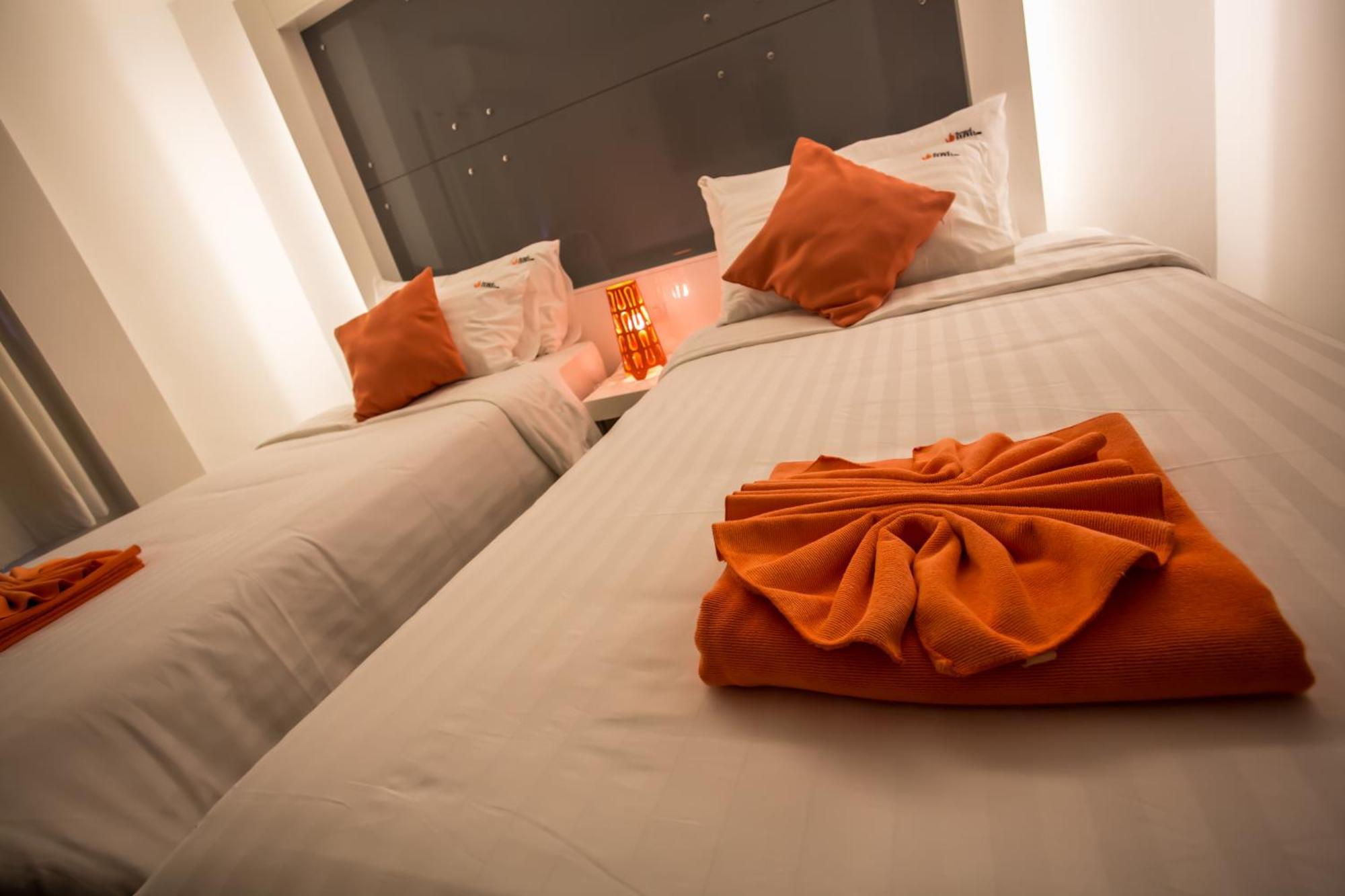The Original Orange Hotel Накхонситхаммарат Номер фото