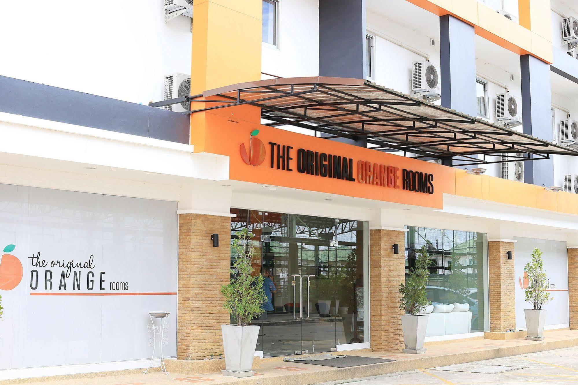 The Original Orange Hotel Накхонситхаммарат Экстерьер фото